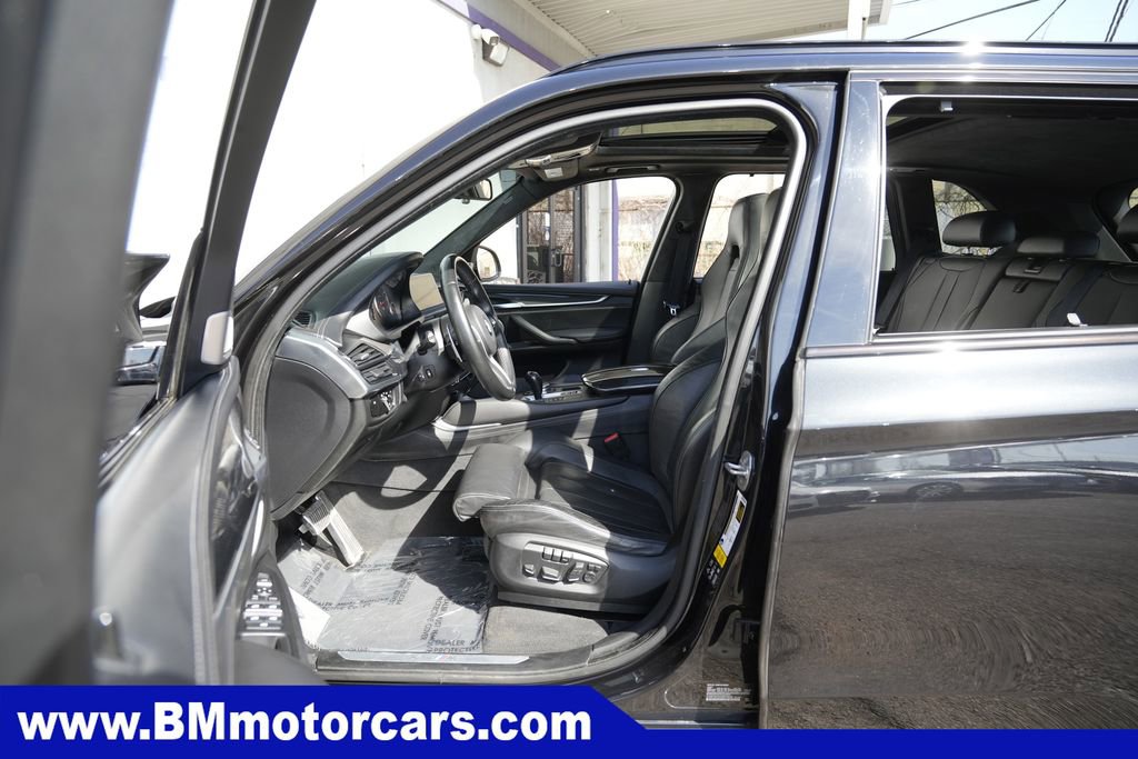 Used 2016 BMW X5 M image 31