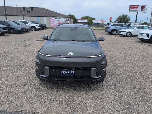 Used 2025 Hyundai Kona SEL AWD/4WD image 15