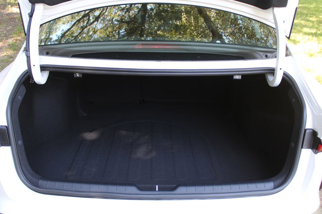 New 2025 Kia K4 LXS image 10