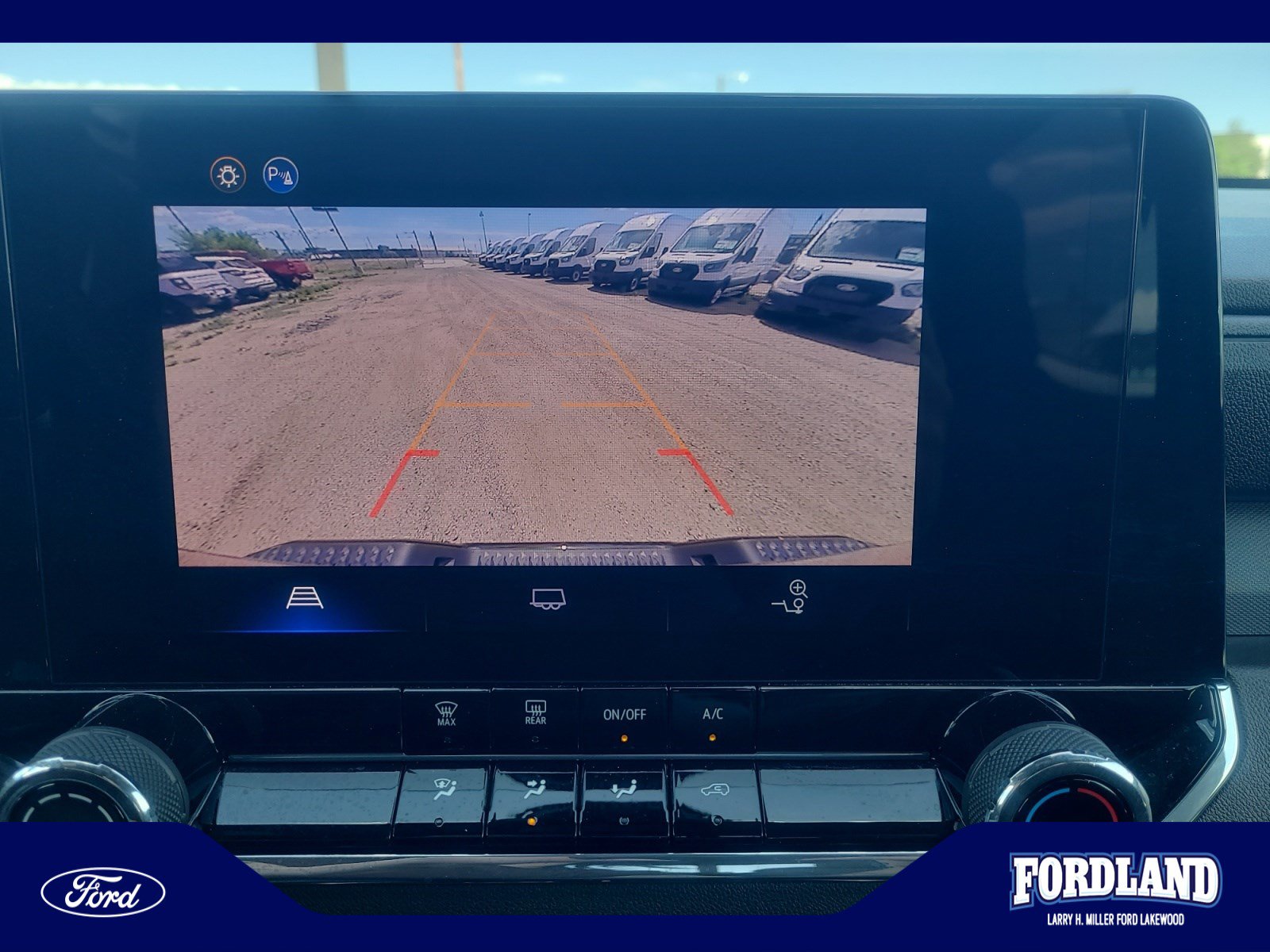 Used 2026 Chevrolet Colorado W/T w/ Advanced Trailering Package AWD/4WD image 28