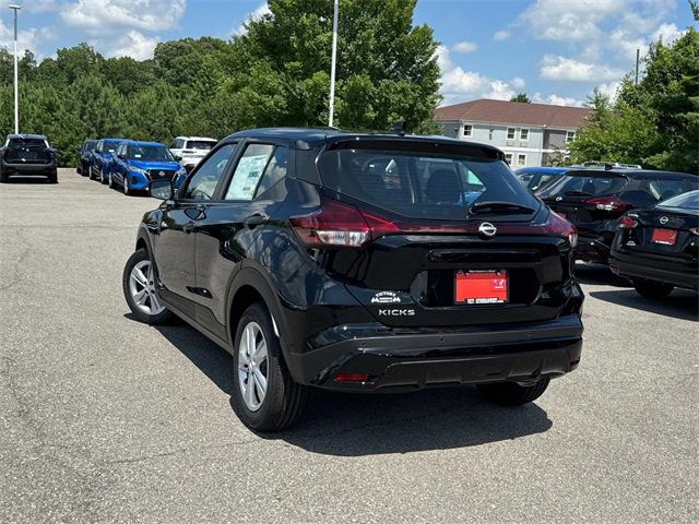 New 2025 Nissan Kicks Play S image 6