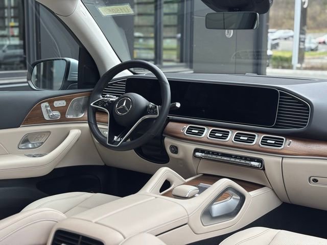 Used 2025 Mercedes-Benz GLE 450 4MATIC image 53