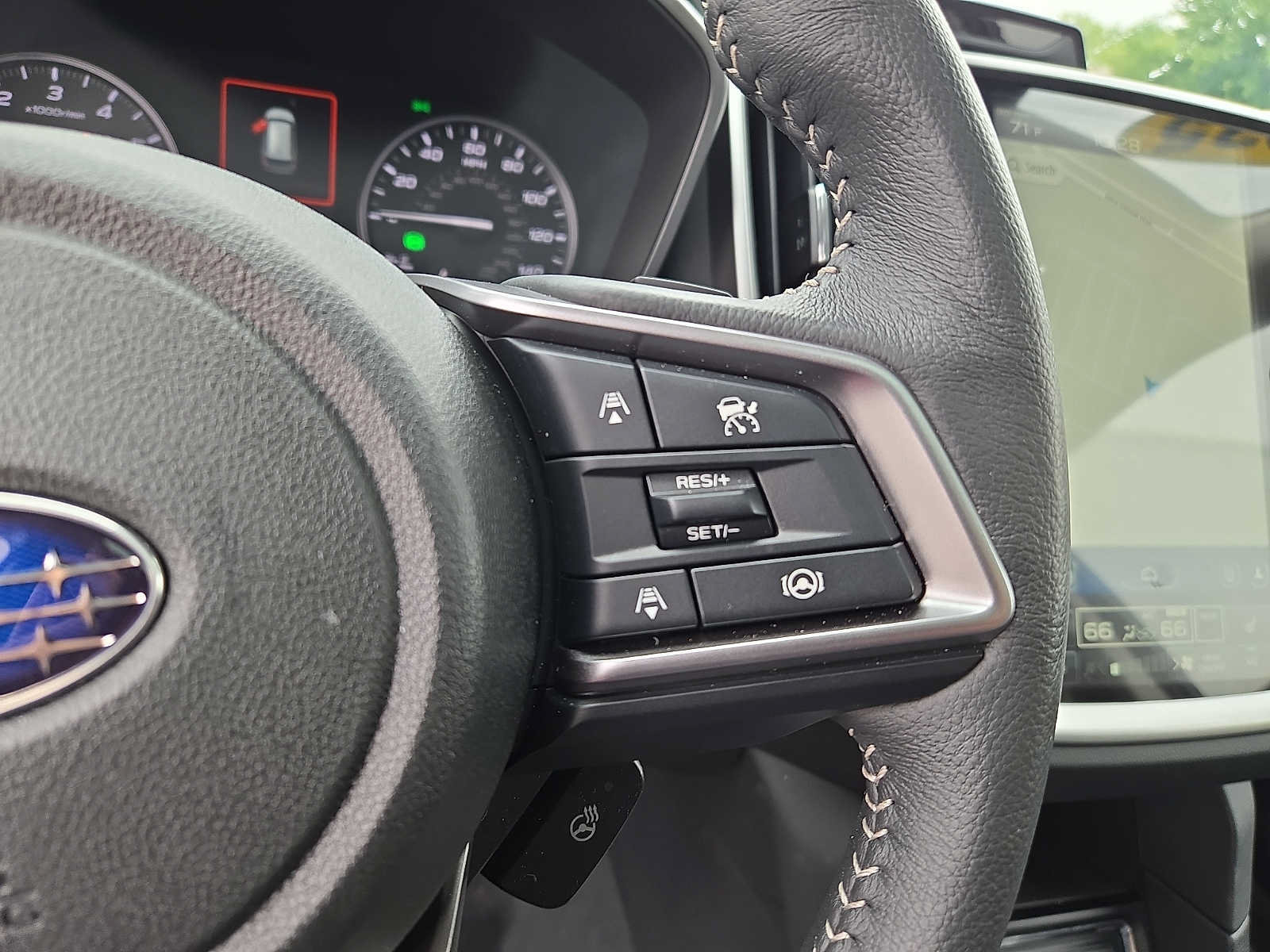 Used 2025 Subaru Ascent Limited AWD/4WD image 24
