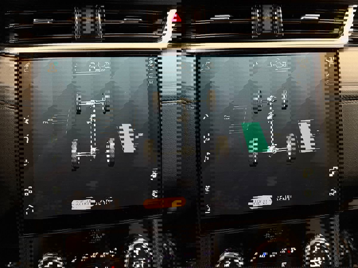 Used 2022 Jaguar F-PACE S image 33