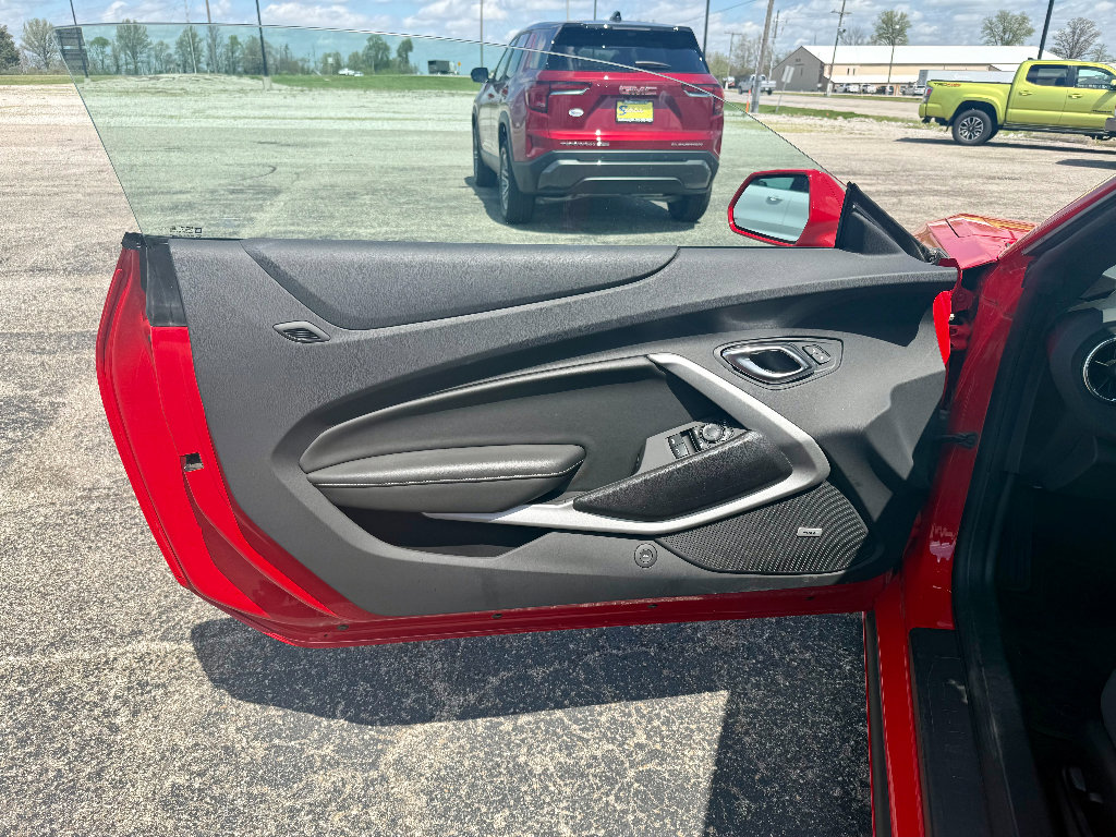 Used 2017 Chevrolet Camaro LT w/ RS Package RWD image 9