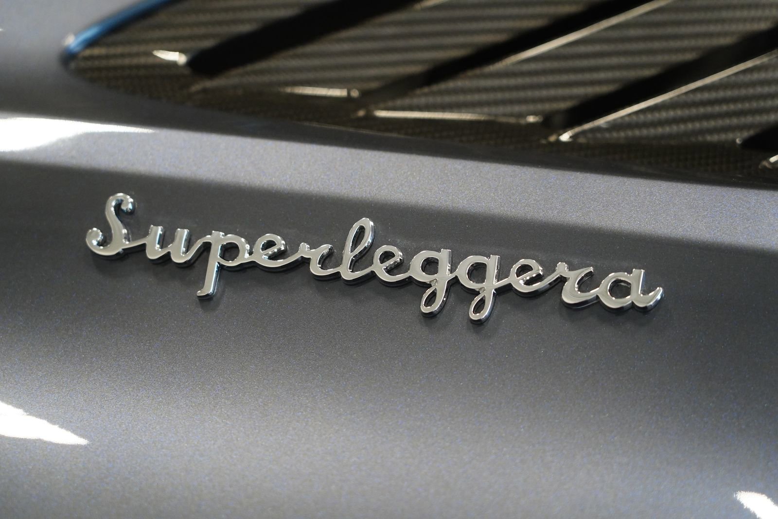 Used 2021 Aston Martin DBS Superleggera RWD image 6
