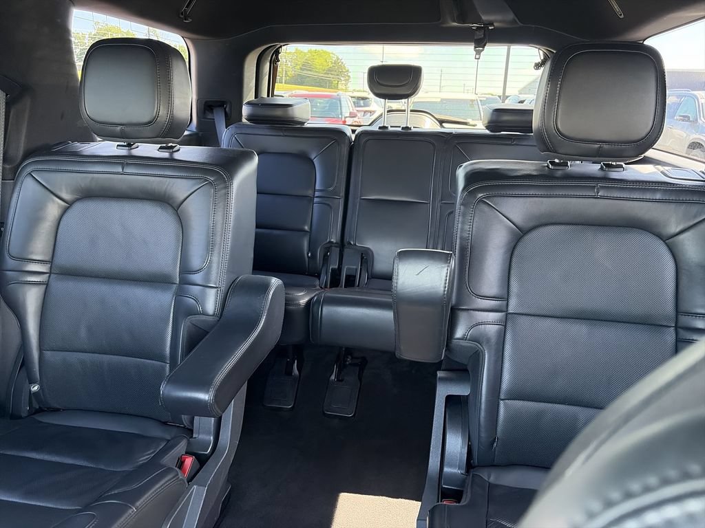 Used 2024 Lincoln Navigator Reserve AWD/4WD image 23