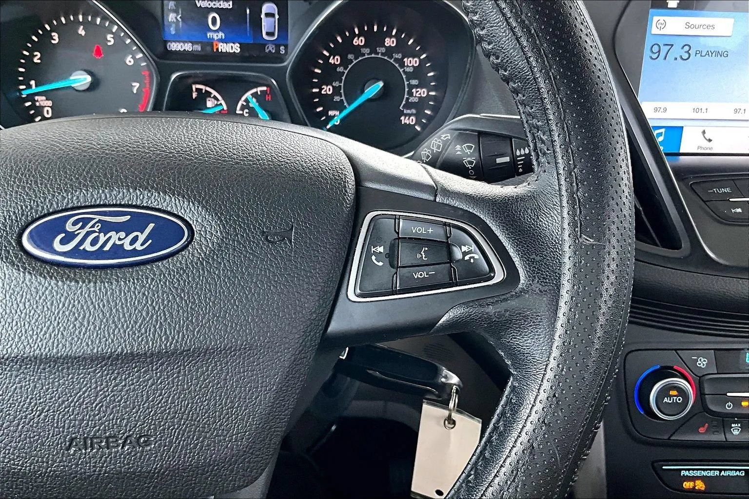 Used 2018 Ford Escape SEL FWD image 11