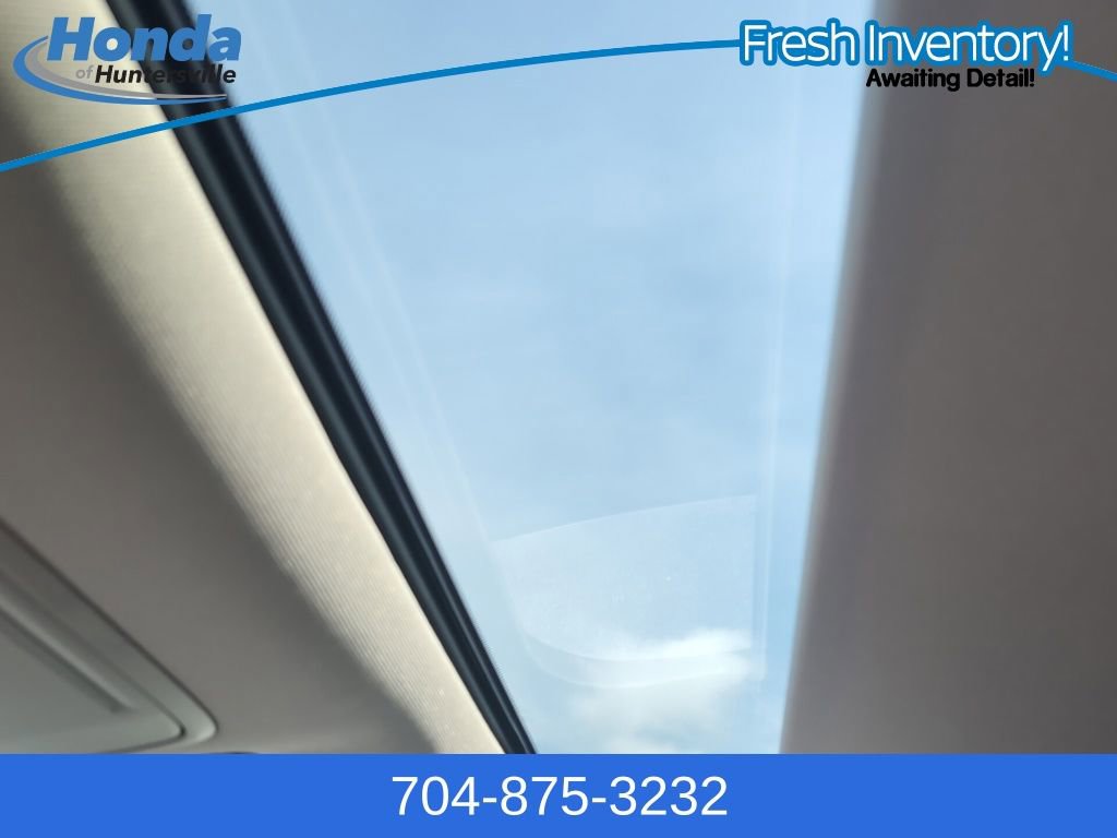 Used 2024 Honda Pilot Touring image 29