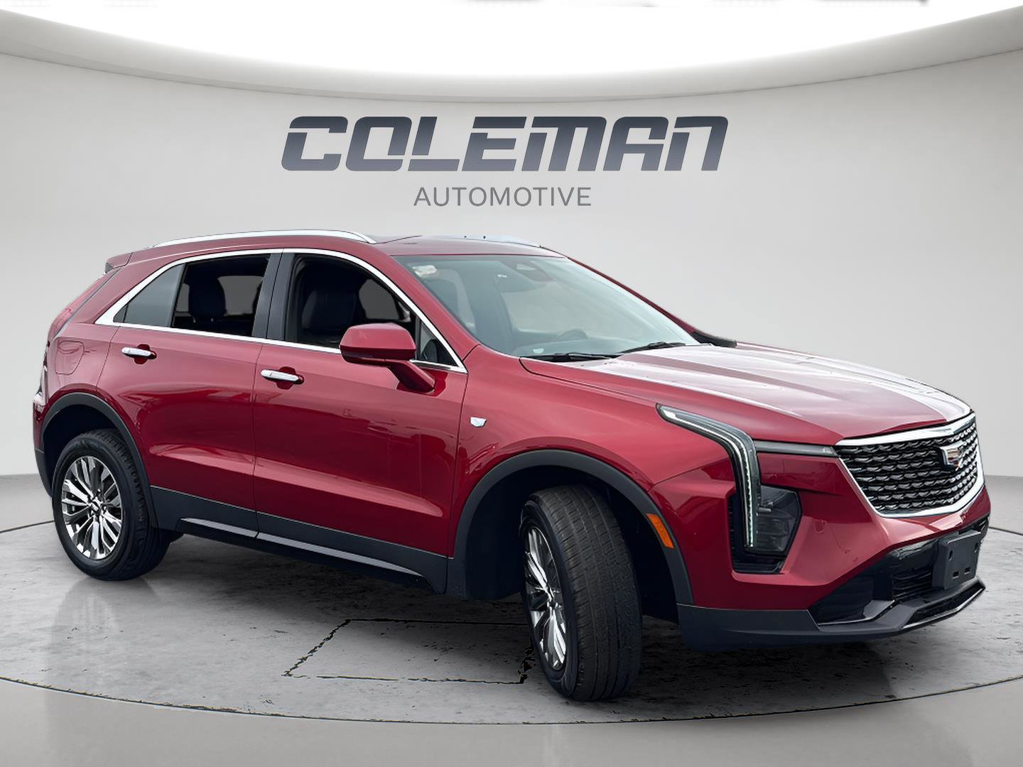 Used 2024 Cadillac XT4 Premium Luxury image 7