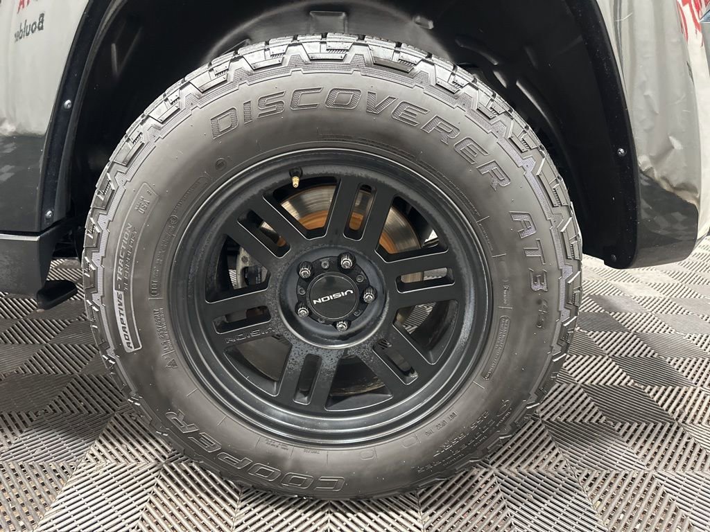 Used 2012 Jeep Liberty Limited Jet image 34