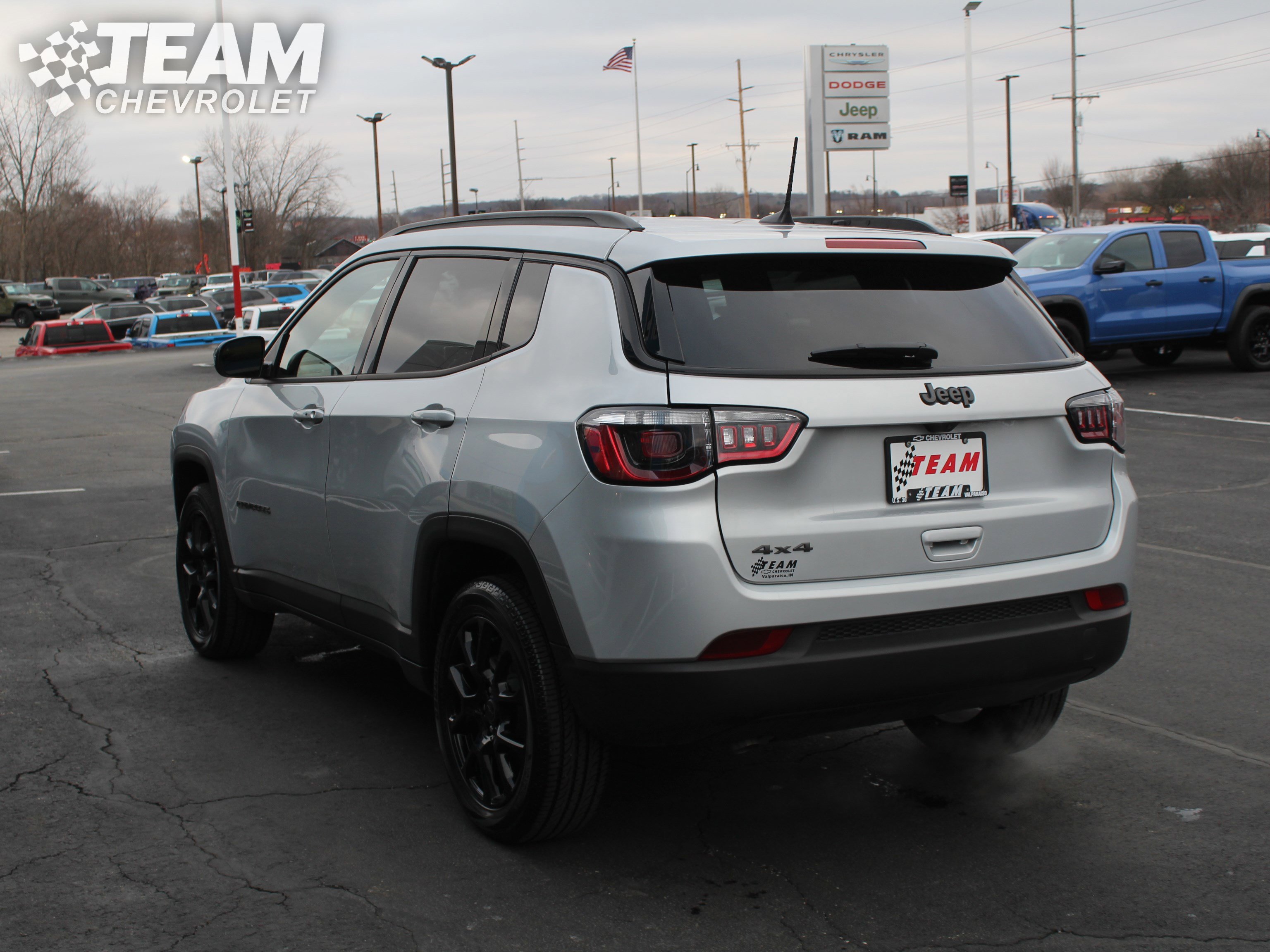 Used 2025 Jeep Compass Latitude w/ Altitude Special Edition image 6