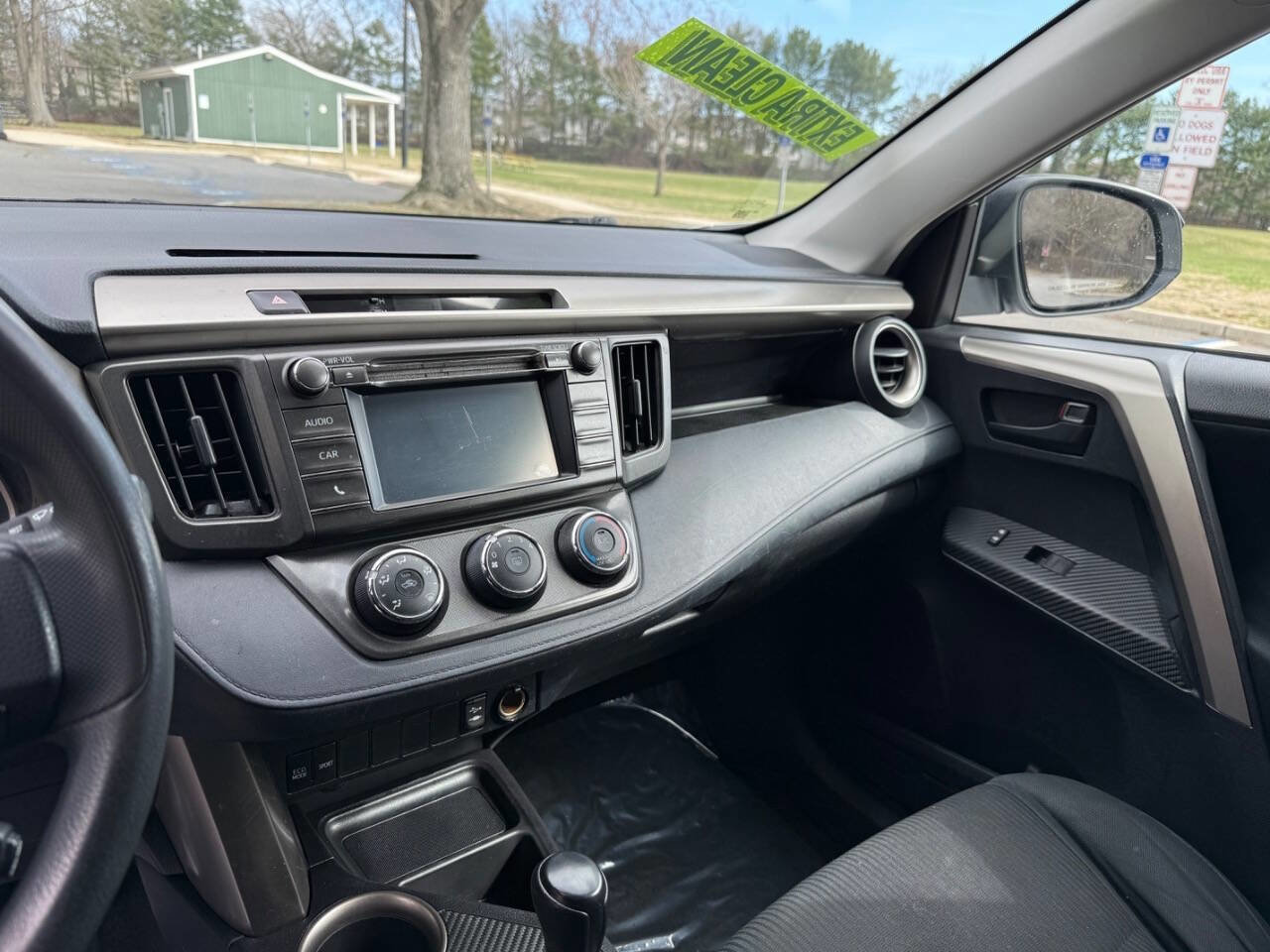 Used 2015 Toyota RAV4 LE AWD/4WD image 12