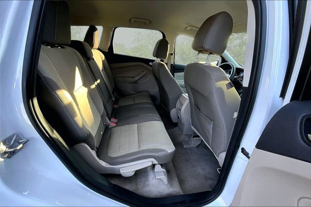 Used 2015 Ford Escape SE FWD image 25