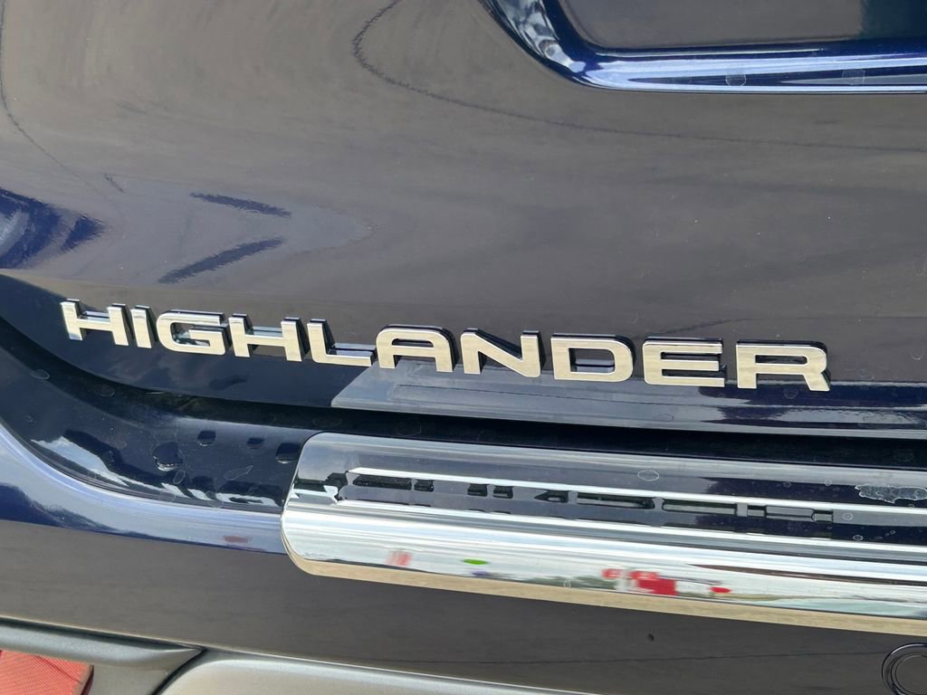 New 2026 Toyota Highlander Platinum AWD/4WD image 13