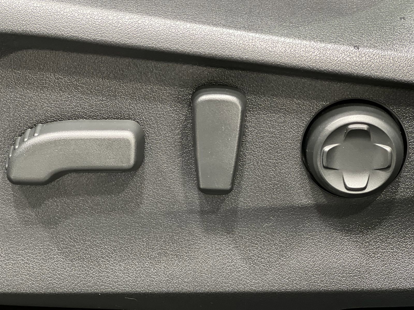 Used 2023 Subaru Ascent Onyx Edition Limited image 12