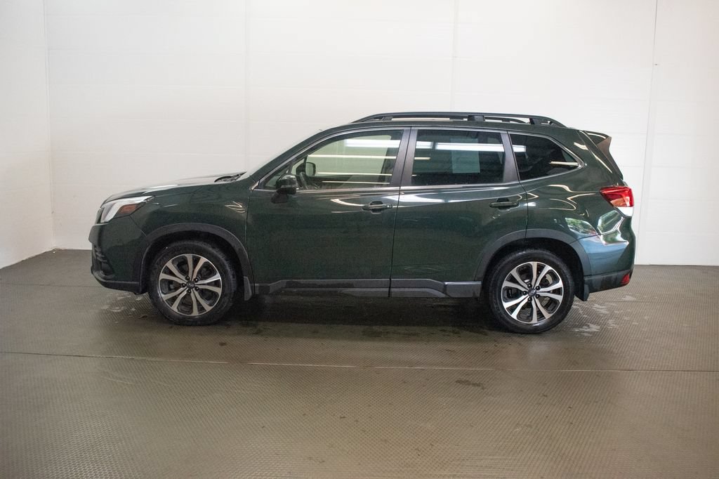 Used 2023 Subaru Forester Limited AWD/4WD image 7