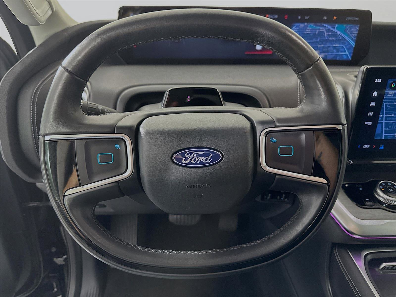 Used 2025 Ford Expedition Max Platinum w/ Driver's Package AWD/4WD image 19