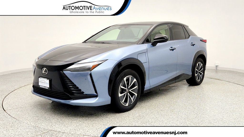 Used 2023 Lexus RZ 450e Premium w/ Technology Package image 1