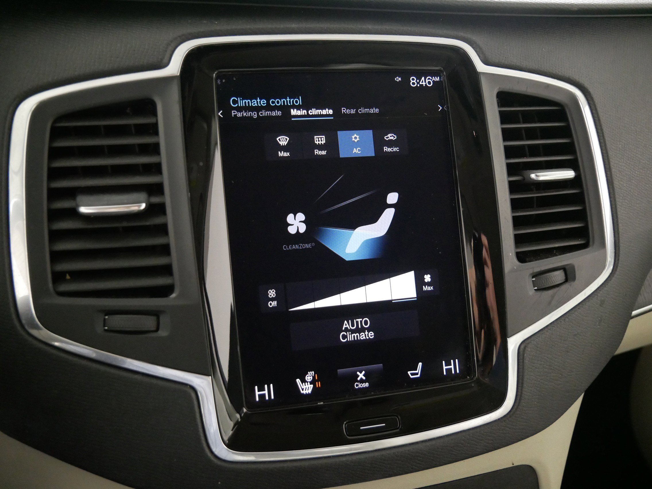 Used 2020 Volvo XC90 T6 Momentum image 23