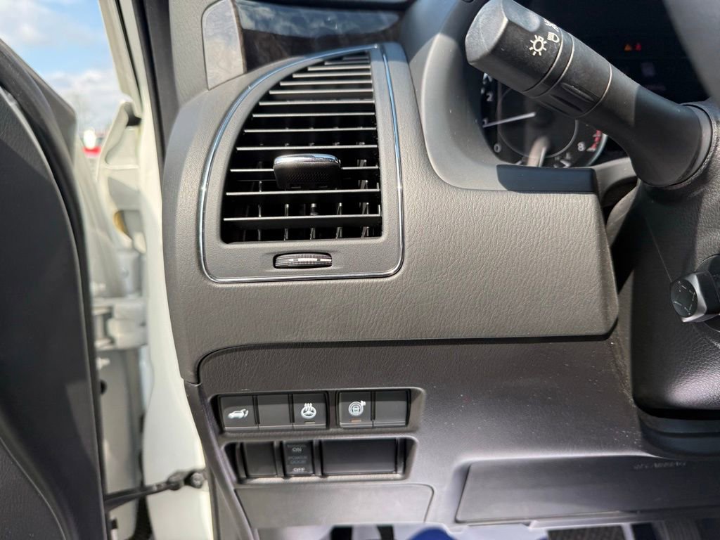 Used 2024 Nissan Armada Platinum w/ Cargo Package AWD/4WD image 21