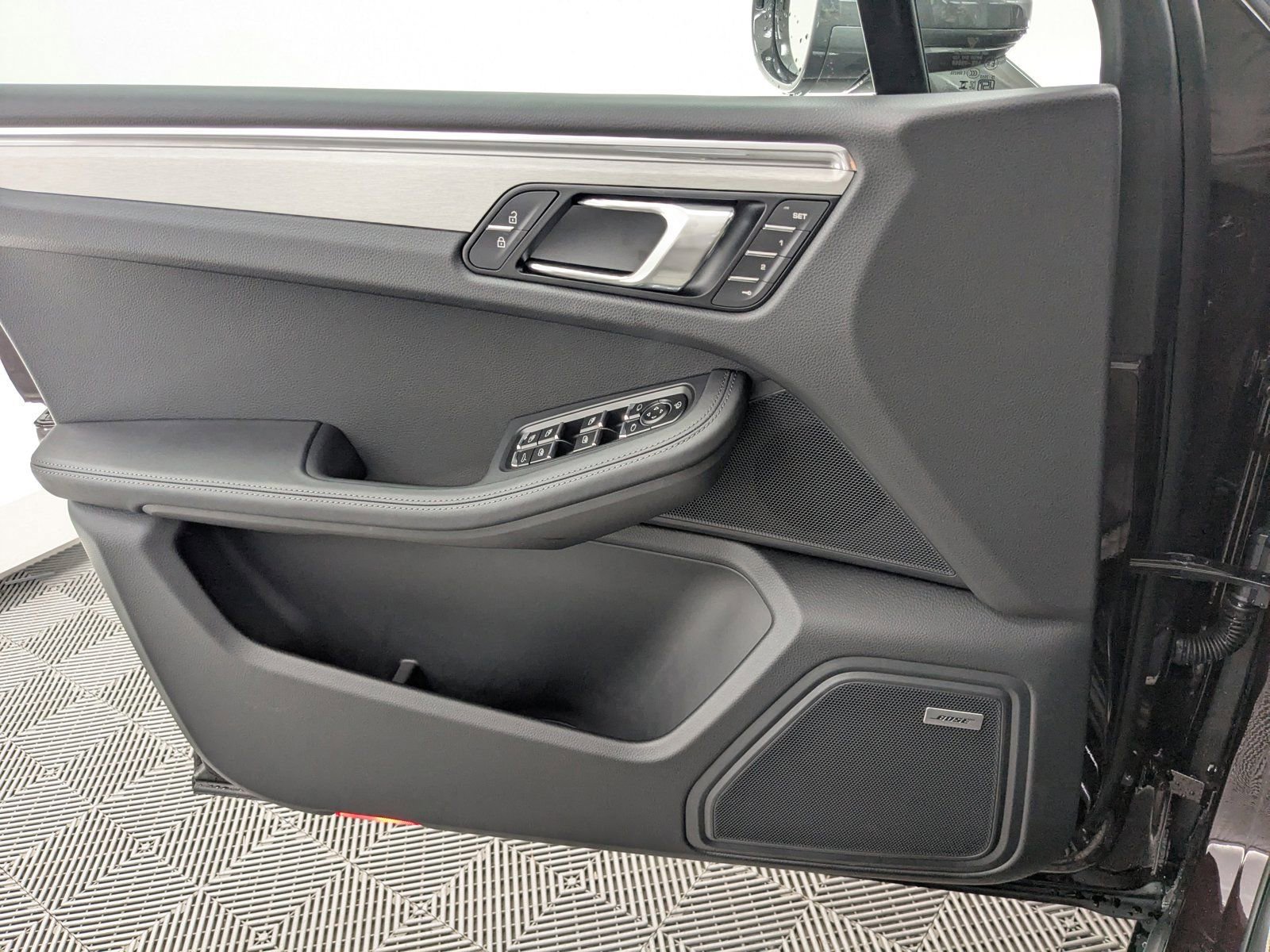 New 2026 Porsche Macan Turbo image 12