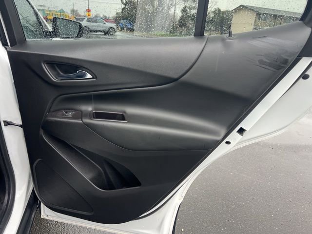 Used 2021 Chevrolet Equinox LT w/ LPO, Cargo Package image 27
