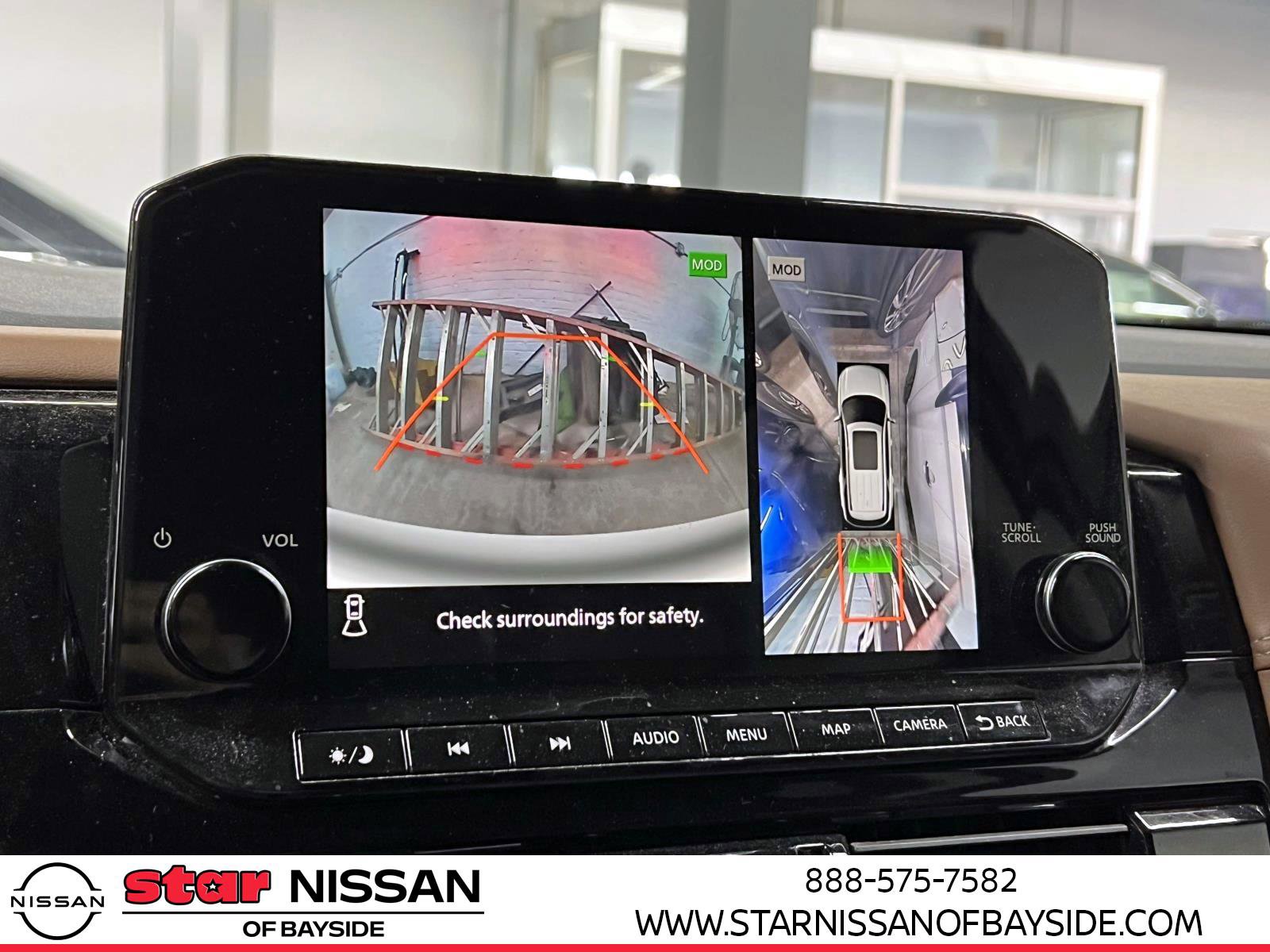 Used 2024 Nissan Pathfinder Platinum w/ Cargo Package image 25