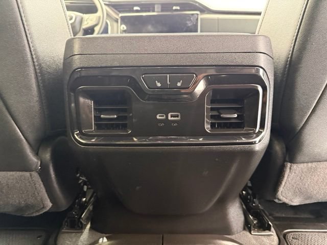 Used 2024 GMC Sierra 1500 AT4 w/ Technology Package AWD/4WD image 29