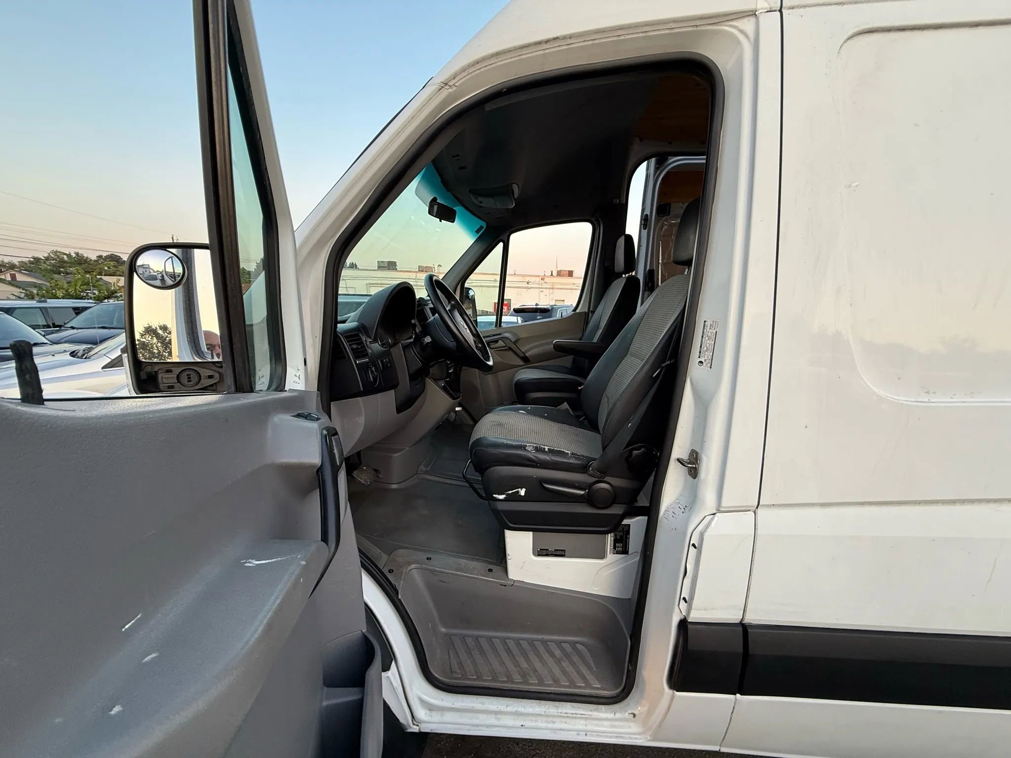 Used 2008 Dodge Sprinter 2500 image 6
