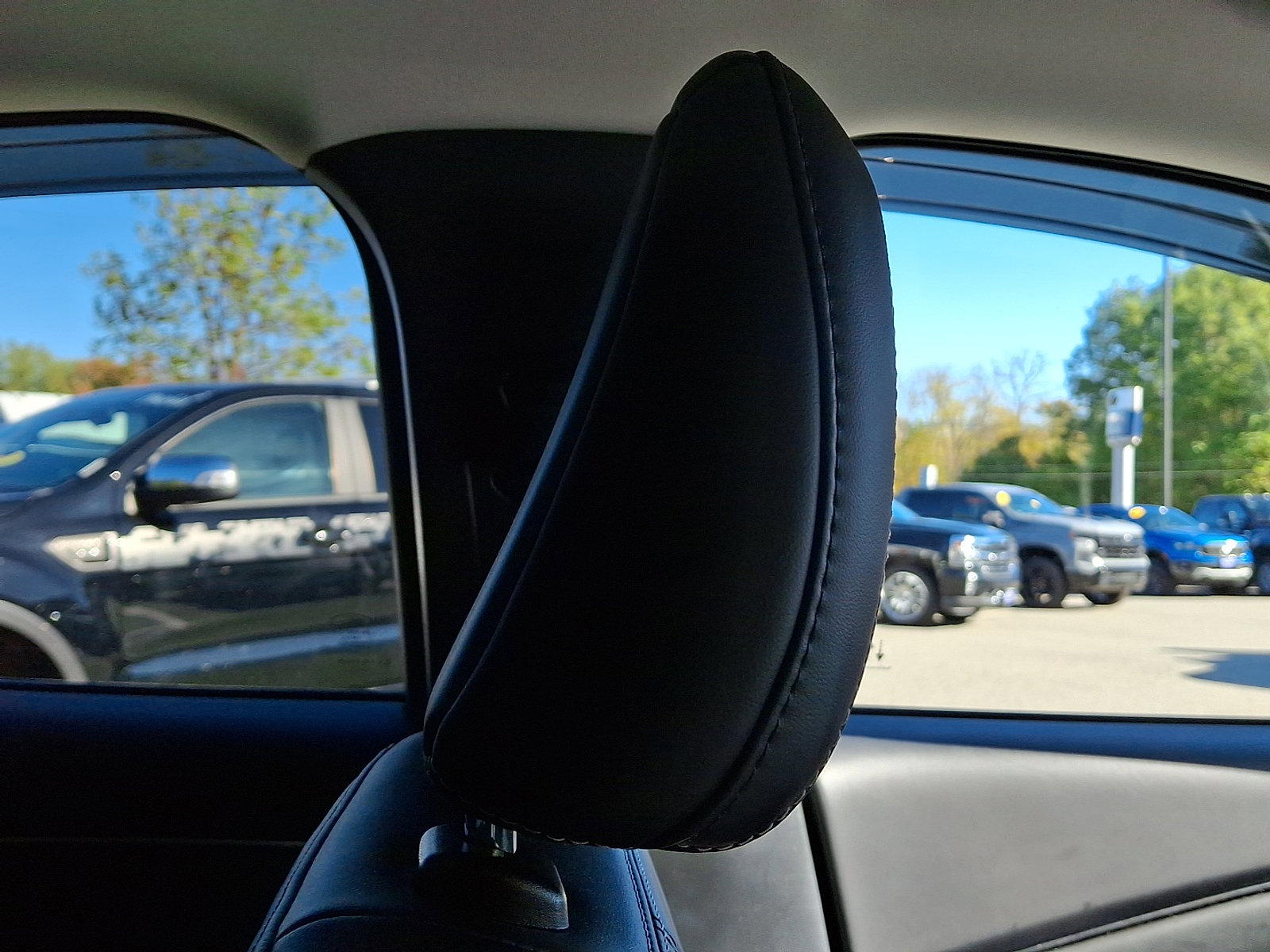 Certified 2022 Ford Mustang Mach-E Select image 13