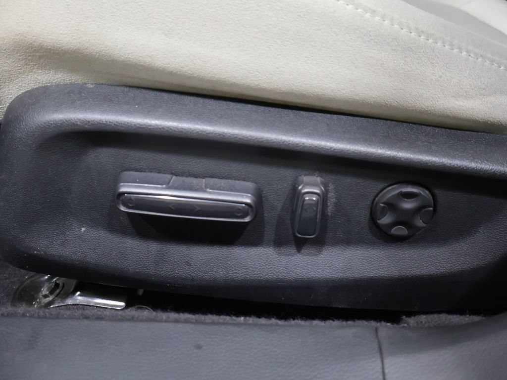 Used 2019 Honda Accord EX image 12