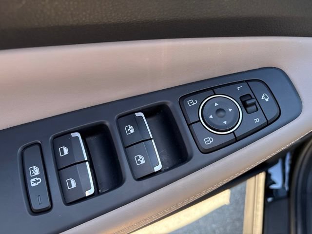 Used 2023 Hyundai Santa Fe Limited AWD/4WD image 13