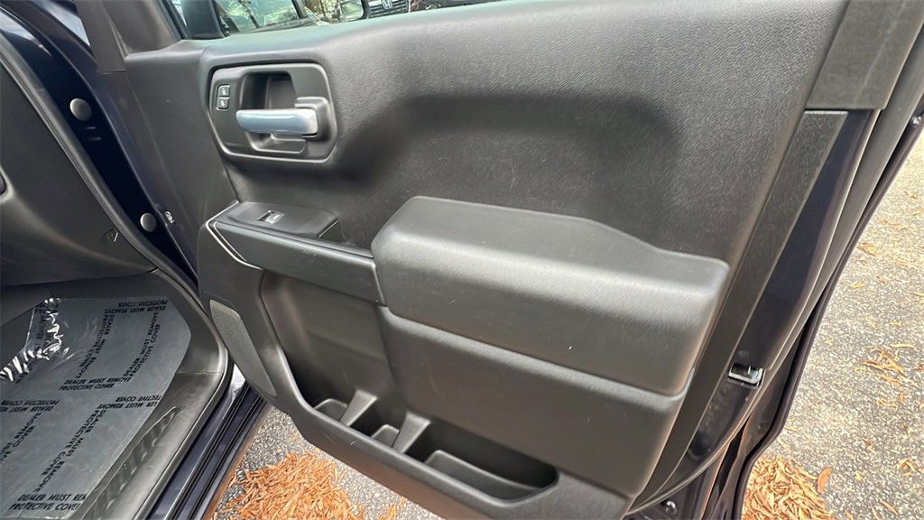 Certified 2022 Chevrolet Silverado 1500 Custom w/ LPO, Dark Essentials Package image 15