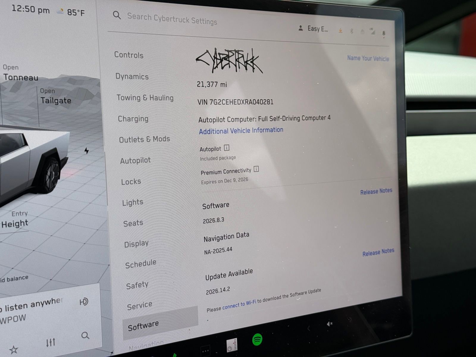 Used 2024 Tesla Cybertruck AWD Crew Cab image 27