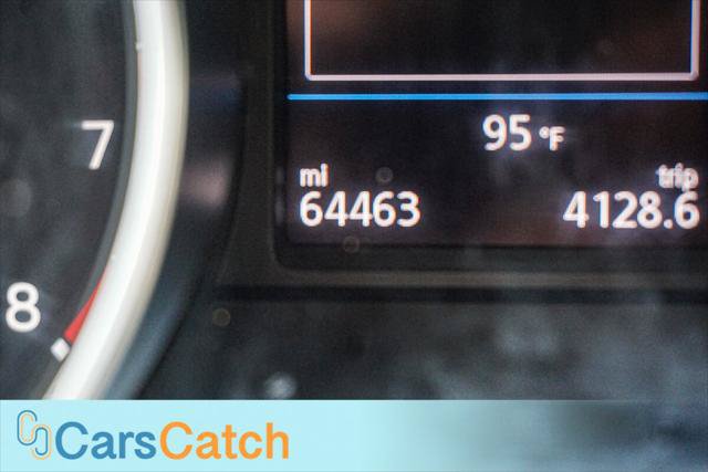Used 2021 Volkswagen Tiguan SE FWD image 32