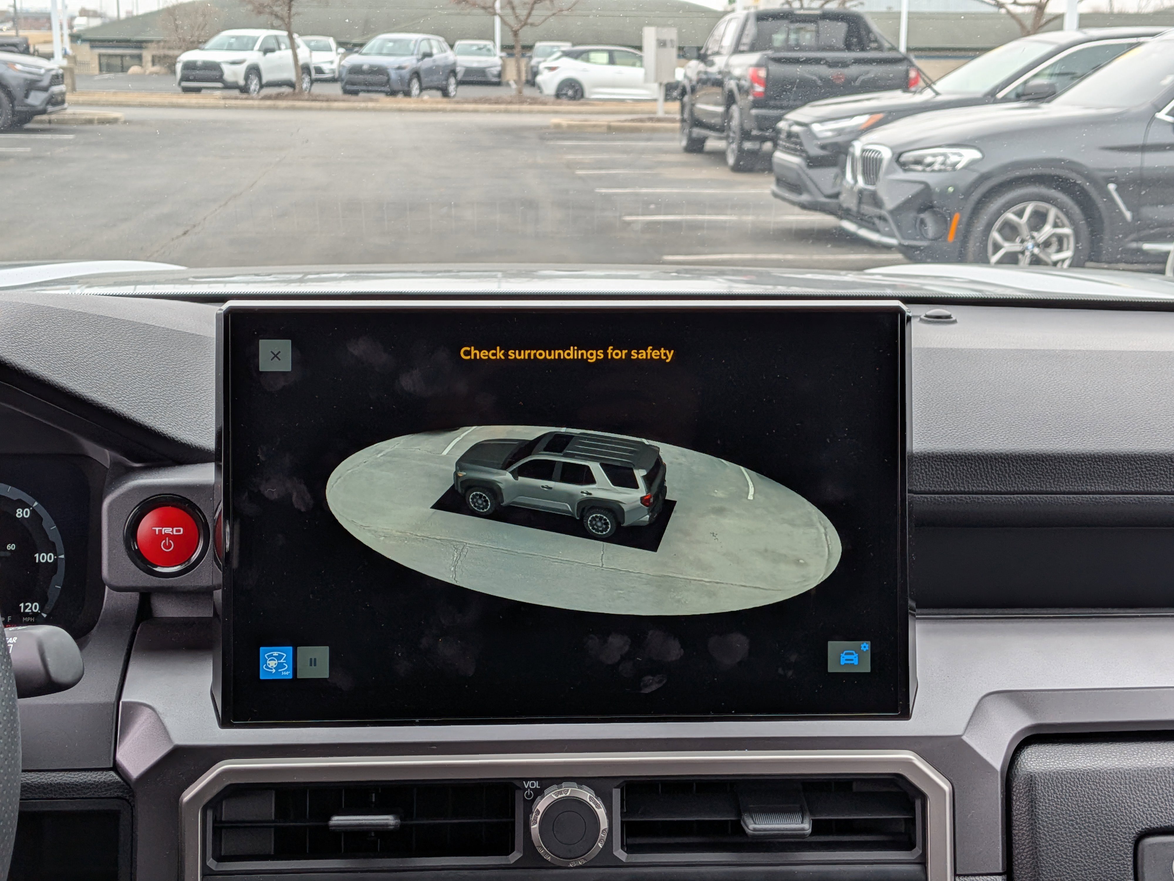 Certified 2025 Toyota 4Runner TRD Off-Road Premium image 33