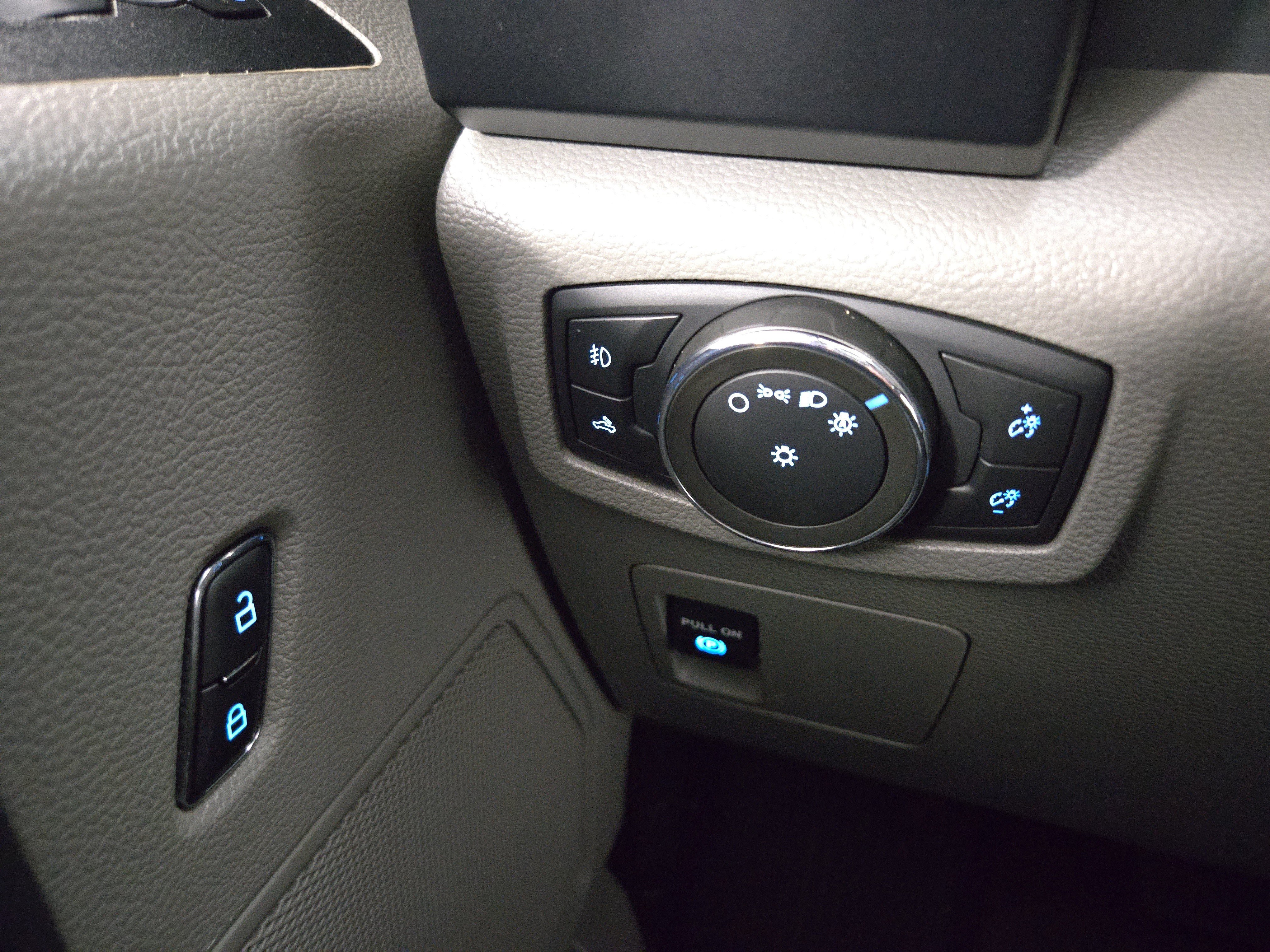 Used 2020 Ford F150 XL w/ Equipment Group 101A Mid image 27