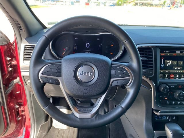 Used 2018 Jeep Grand Cherokee Limited AWD/4WD image 6