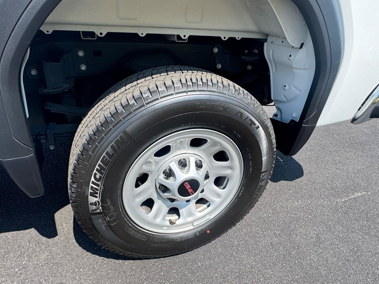 Used 2024 GMC Sierra 3500 Pro w/ Convenience Package RWD image 26