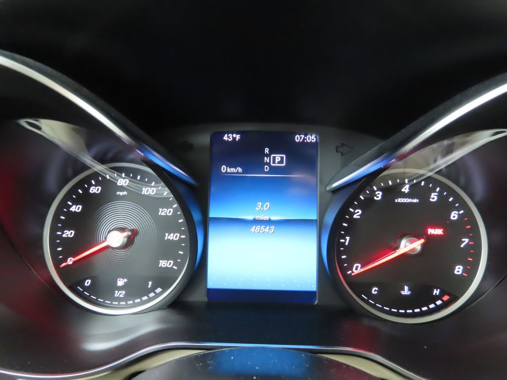 Used 2021 Mercedes-Benz GLC 300 4MATIC image 32