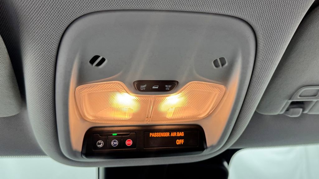 Used 2023 Chevrolet TrailBlazer LT w/ Convenience Package AWD/4WD image 29