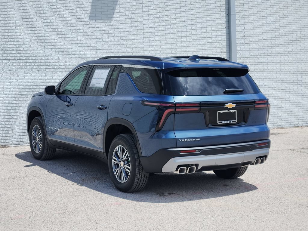 New 2026 Chevrolet Traverse LT w/ Driver Confidence Package FWD image 3