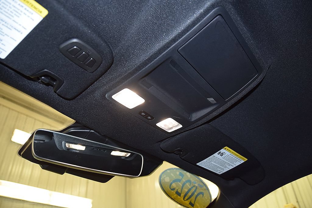 Used 2025 Ford Mustang Dark Horse RWD image 29