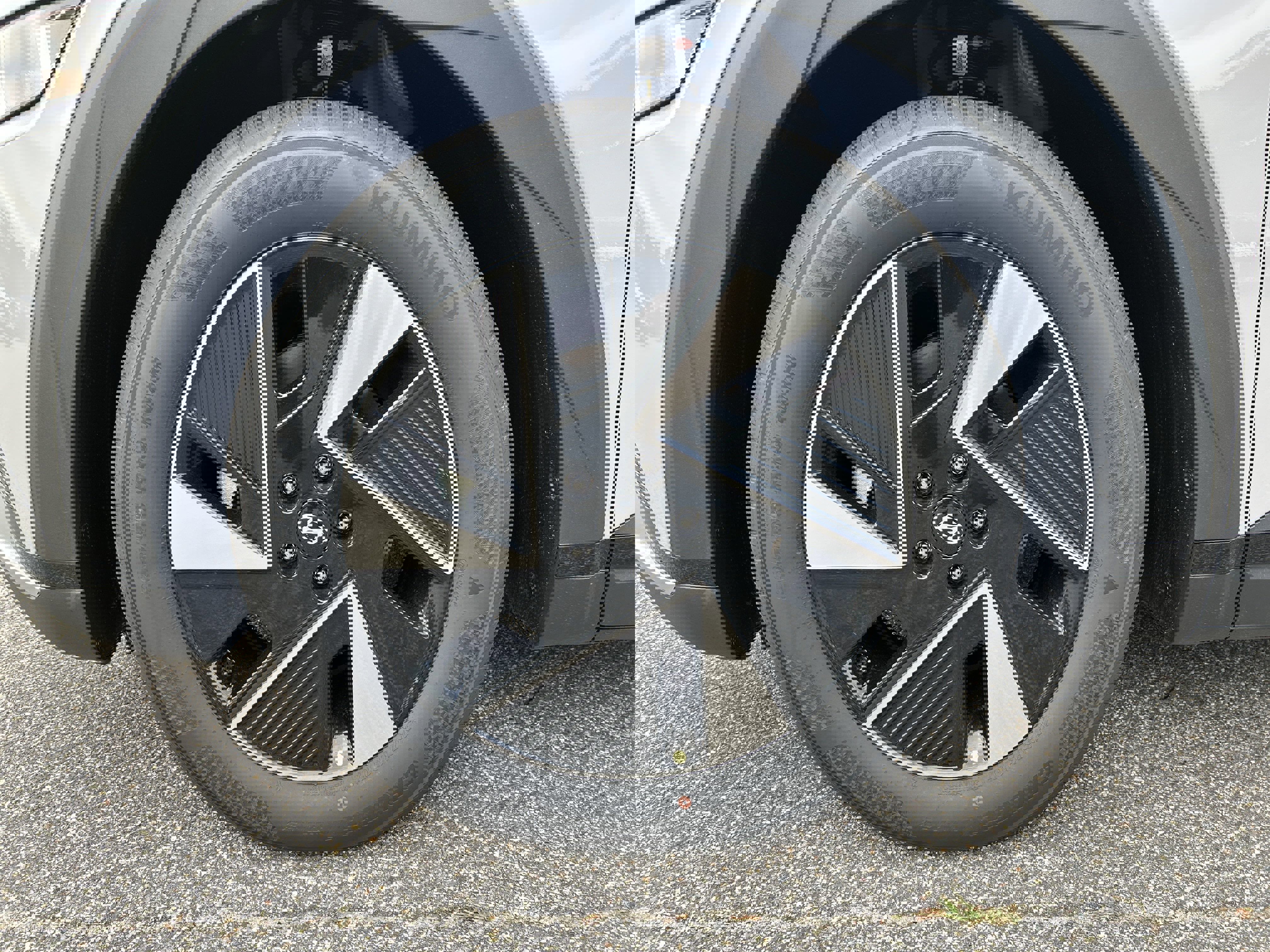 New 2025 Hyundai Ioniq 5 SEL image 11