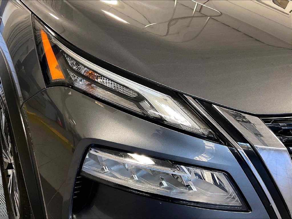 Certified 2023 Nissan Rogue SV AWD/4WD image 32