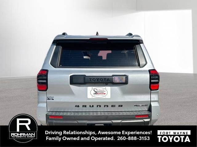 Used 2025 Toyota 4Runner TRD Off-Road AWD/4WD image 4