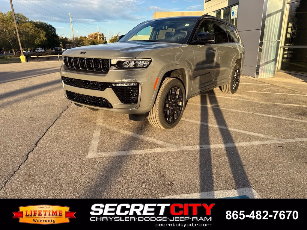 New 2027 Jeep Grand Cherokee L Summit AWD/4WD image 3