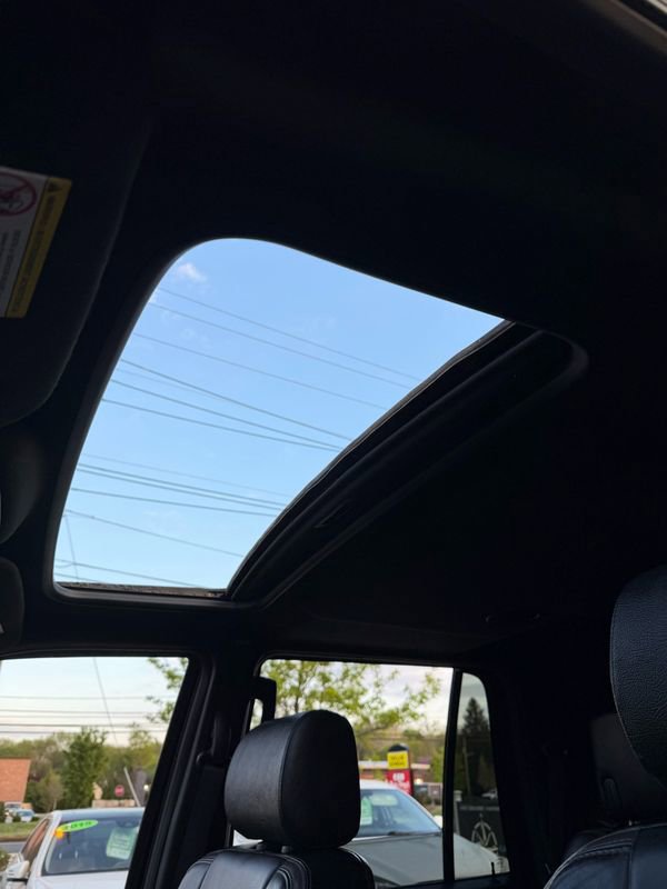 Used 2016 Ford Expedition Platinum AWD/4WD image 16