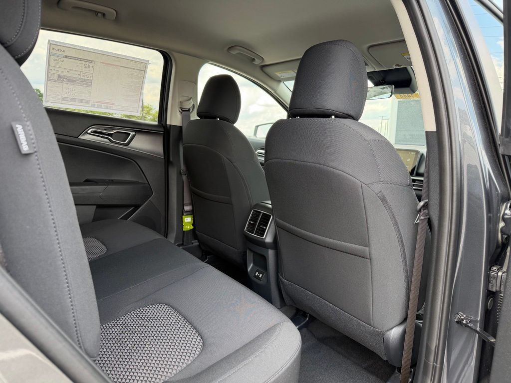 New 2026 Kia Sportage LX FWD image 27